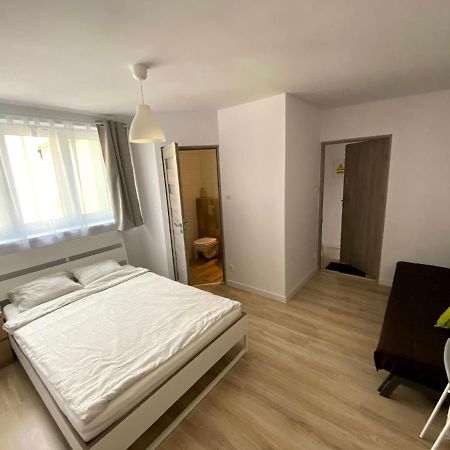 Zefir Pokoje Apartment Uniescie Luaran gambar