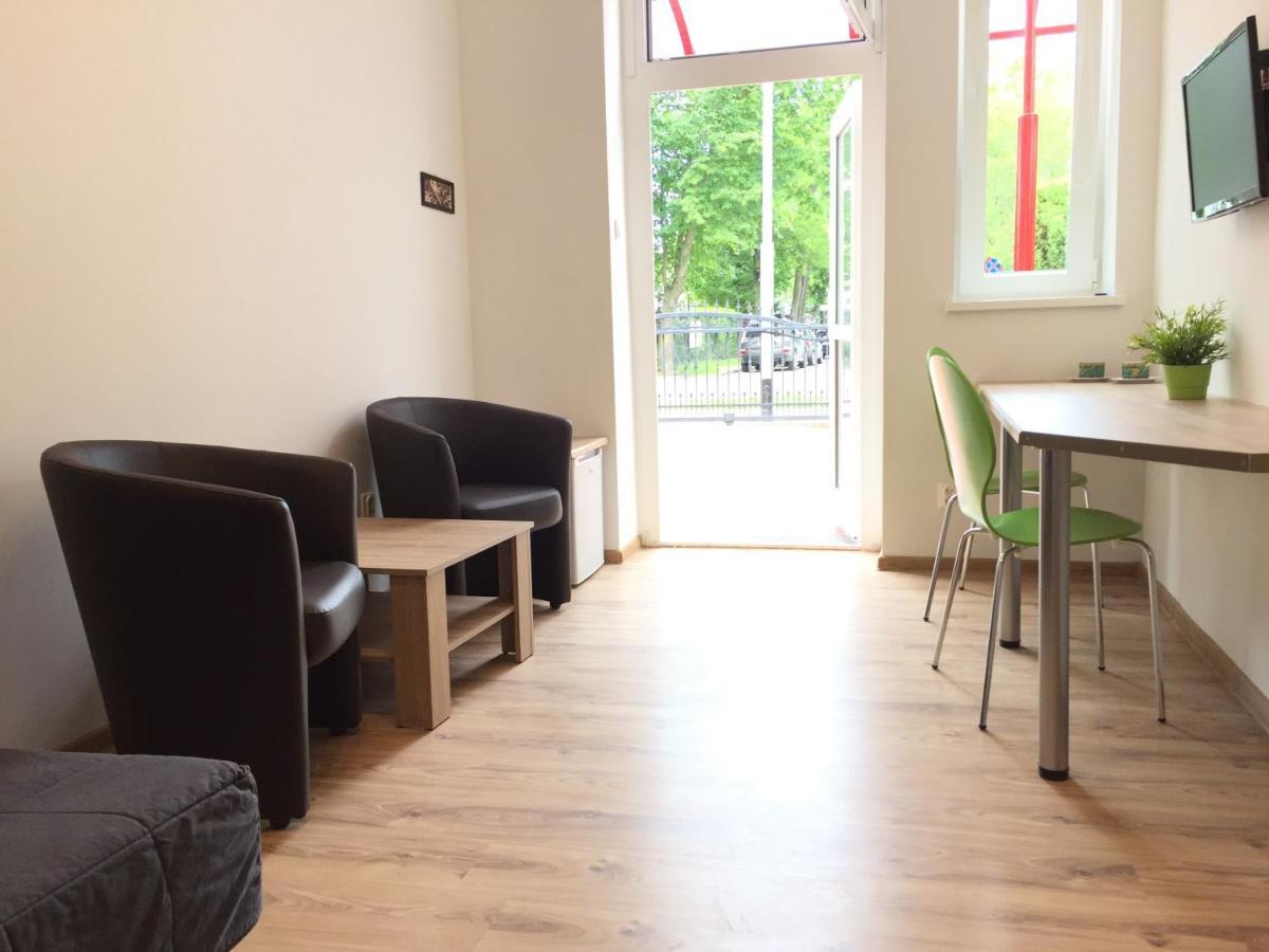 Zefir Pokoje Apartment Uniescie Luaran gambar